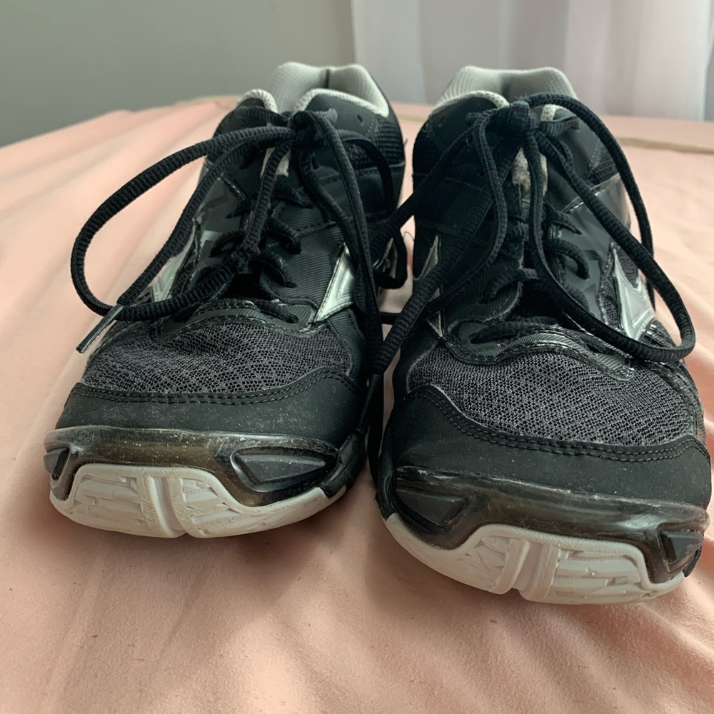 Mizuno Volleyball Shoes